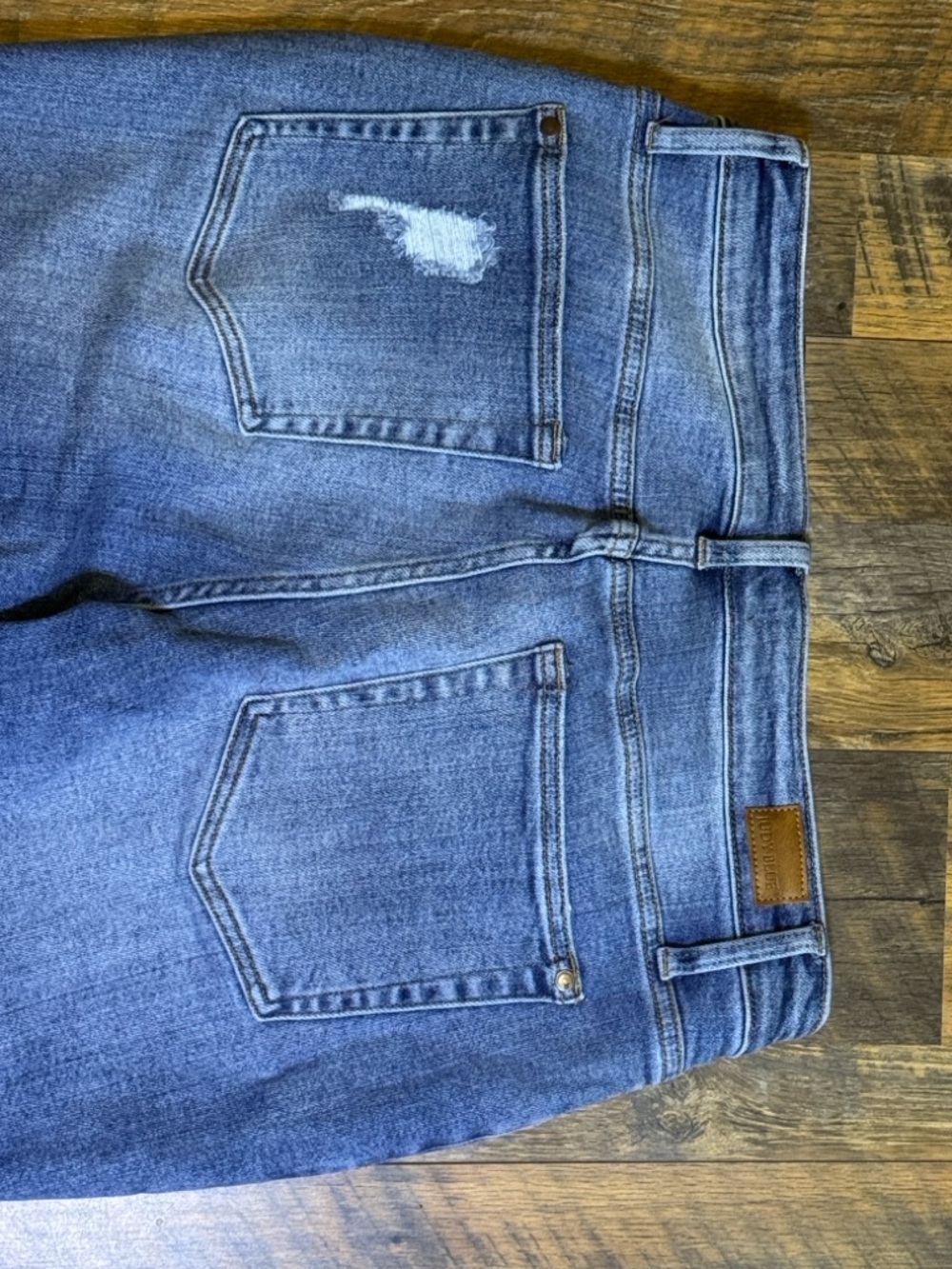 Judy Blue Jeans Relaxed Fit Distressed Jeans Stretchy Blue Denim Casual Size 14W - Picture 6 of 7